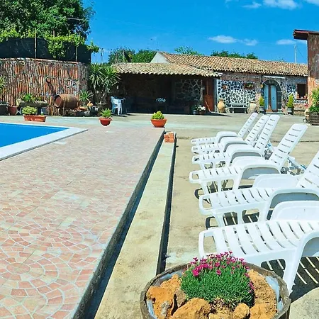Jelu With Pool In *